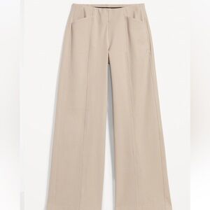 Old Navy High-Rise Pixie Pants in Tan